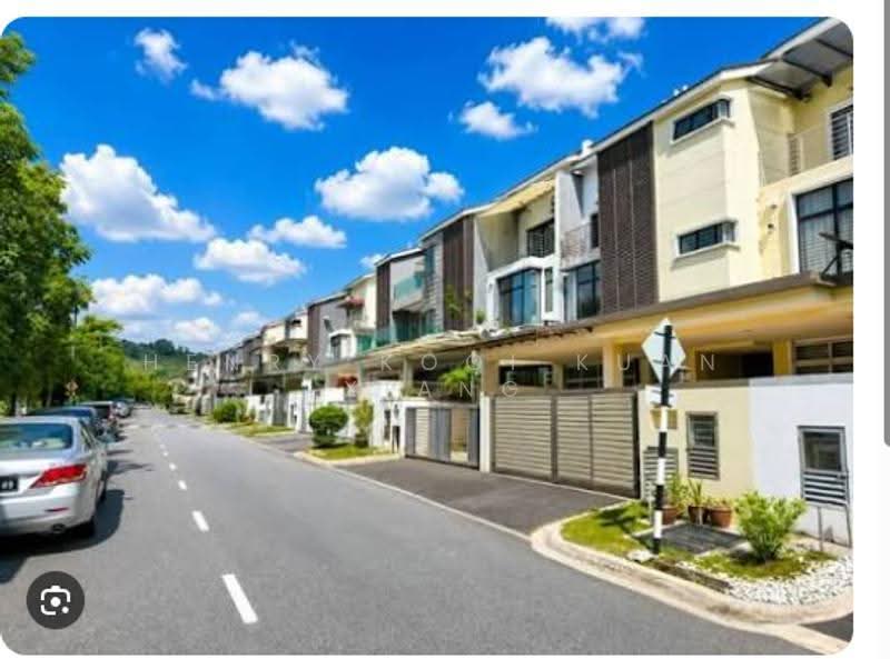 2.5-storey Terraced House for Sale in Puchong (Selangor) - Henry Kooi Kuan Xiang - Exterior - PropertyGuru.com.my