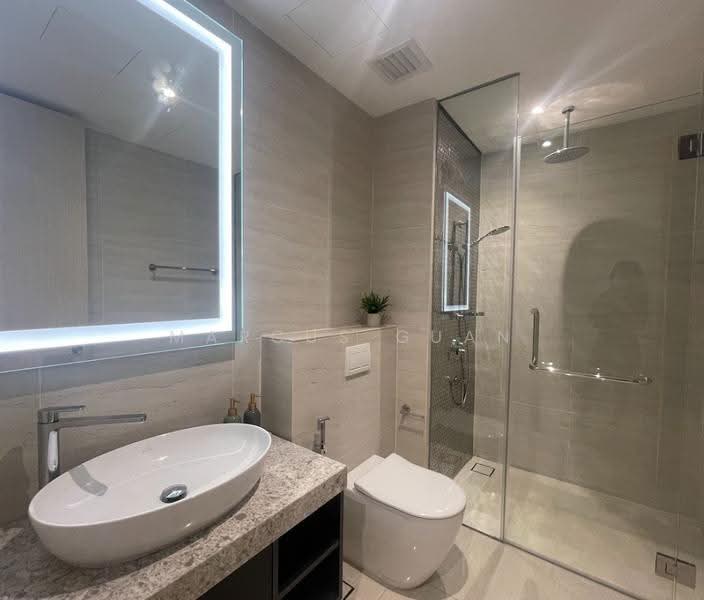 Service Residence for Sale at Star Residences Three - Marcus Guan - Bathroom - PropertyGuru.com.my