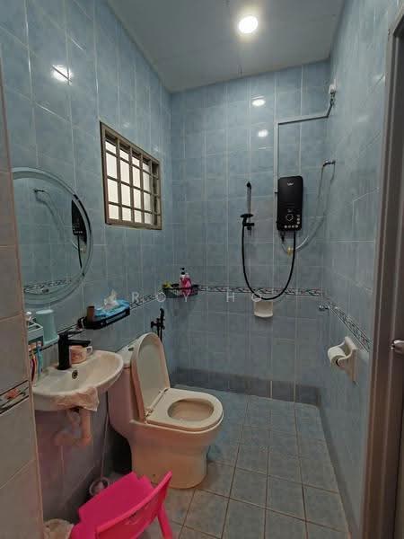 2-storey Terraced House for Sale in Taman Tasik Prima (Puchong) - Roy Ho - Bathroom - PropertyGuru.com.my