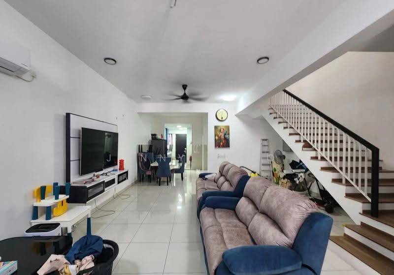 Rumah Teres 2-Tingkat untuk Dijual di Elmina (Shah Alam) - Jenny Khoo - Living Room - PropertyGuru.com.my