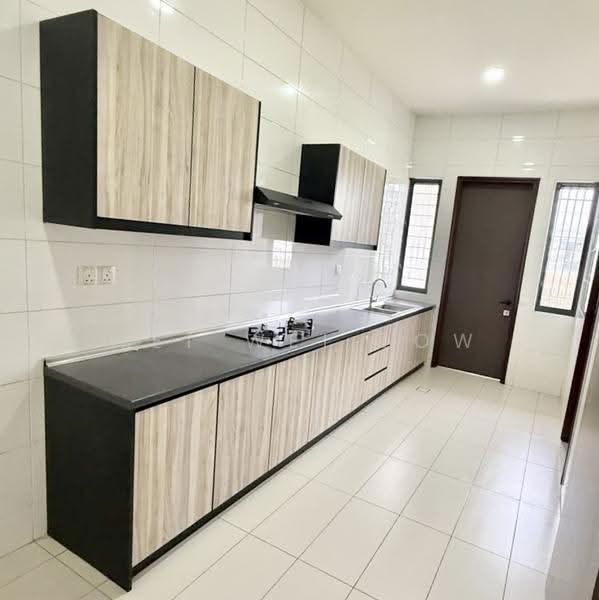 Rumah Berkembar untuk Disewa di Eco Sanctuary (Telok Panglima Garang) - Wei Wei Low - Kitchen - PropertyGuru.com.my