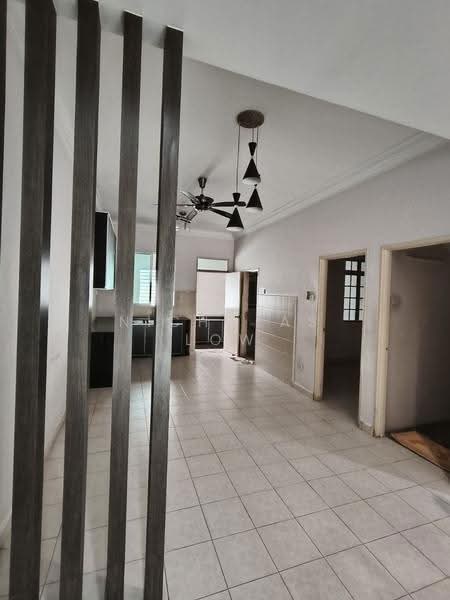 Rumah Teres 2-Tingkat untuk Disewa di Taman Desa Tebrau (Tebrau) - Nicholas Low - Interior - PropertyGuru.com.my