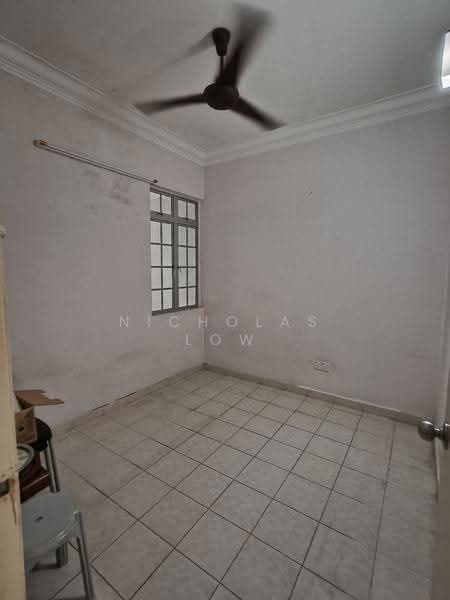 Rumah Teres 2-Tingkat untuk Disewa di Taman Desa Tebrau (Tebrau) - Nicholas Low - Interior - PropertyGuru.com.my