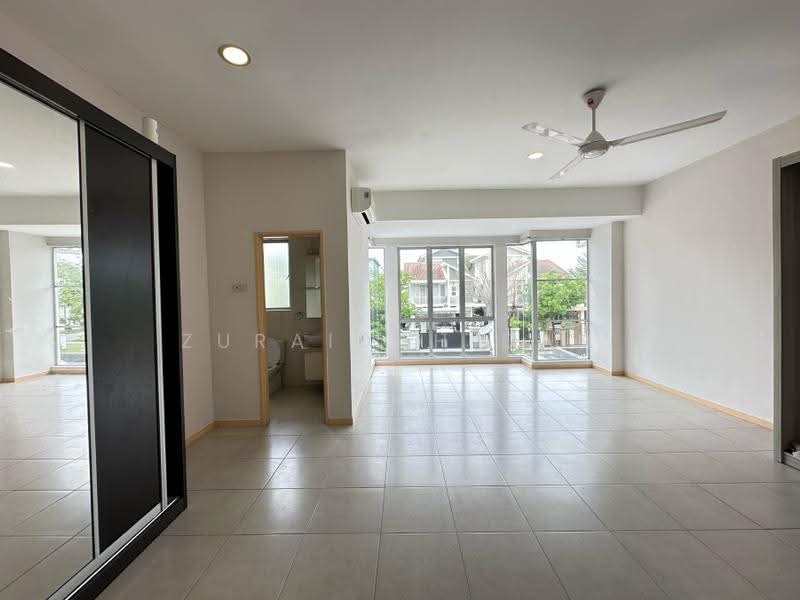 2-storey Terraced House for Sale in D'alpinia (Puchong) - Zuraidah Dan - Bedroom - PropertyGuru.com.my