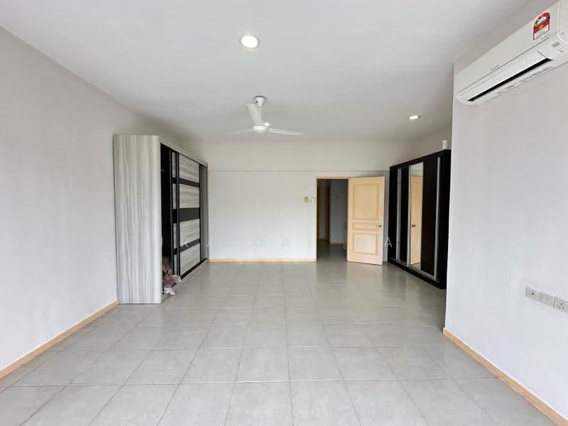 2-storey Terraced House for Sale in D'alpinia (Puchong) - Zuraidah Dan - Bedroom - PropertyGuru.com.my