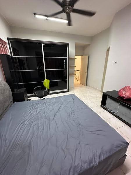 Rumah Teres 2-Tingkat untuk Disewa di Taman Seri Austin (Tebrau) - Nicholas Low - Bedroom - PropertyGuru.com.my