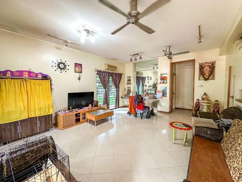 2-storey Terraced House for Sale in Bandar Sunway Semenyih (Semenyih) - Natira Sulaiman - Living Room - PropertyGuru.com.my