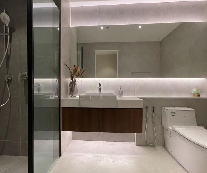 Kediaman Servis untuk Dijual di Golden Crown Residence - Marcus Guan - Bathroom - PropertyGuru.com.my