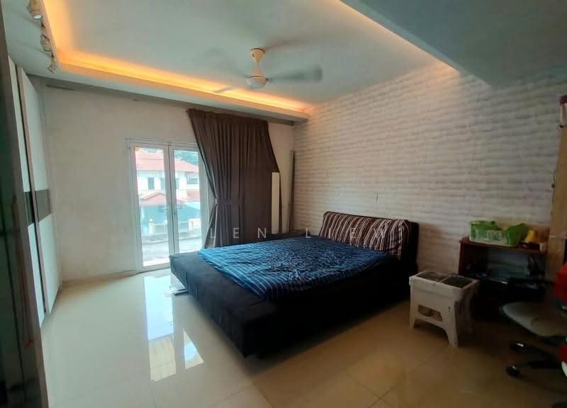 2-storey Terraced House for Sale in Bandar Sri Damansara (Selangor) - Allen Liew - Bedroom - PropertyGuru.com.my