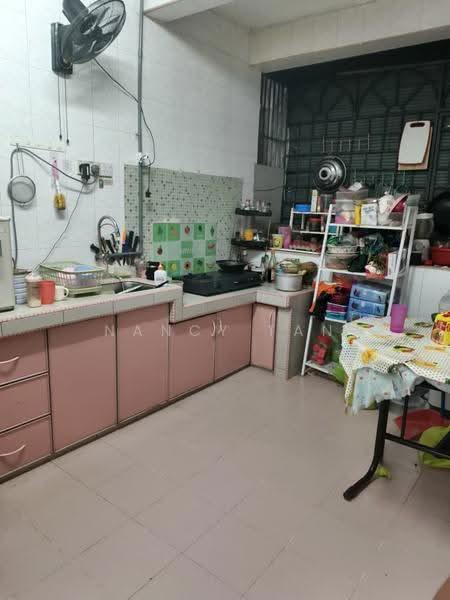 Rumah Flat untuk Dijual di Merpati - Nancy Tan - Kitchen - PropertyGuru.com.my