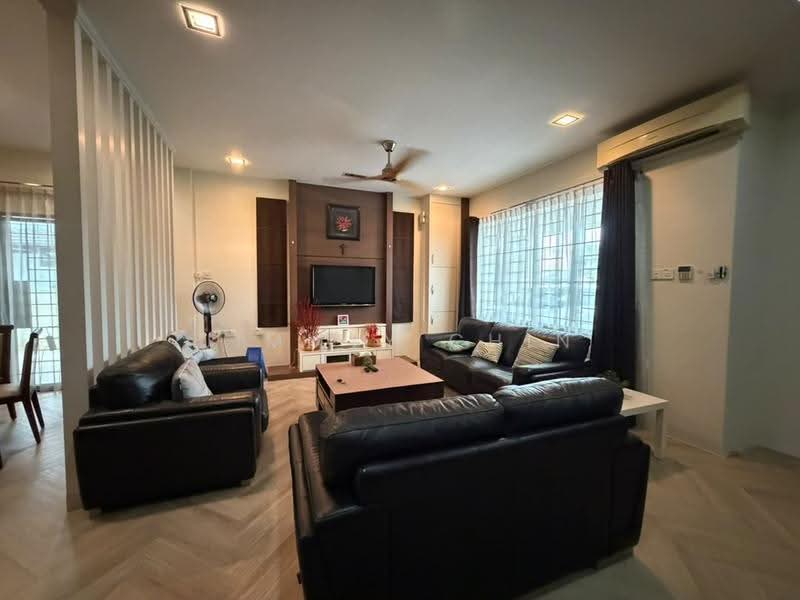 Semi-Detached House for Sale in Stutong (Kuching) - Jimmyy Chin - Living Room - PropertyGuru.com.my