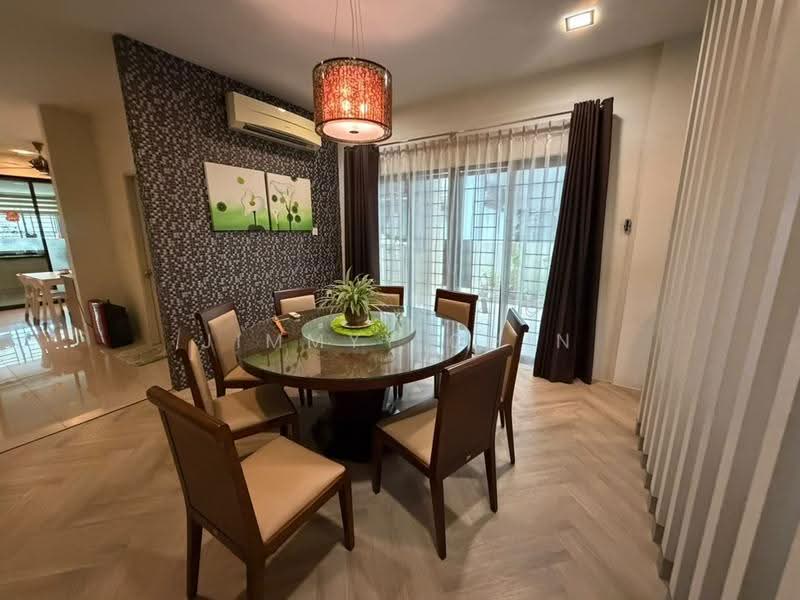 Semi-Detached House for Sale in Stutong (Kuching) - Jimmyy Chin - Dining Room - PropertyGuru.com.my