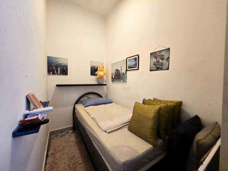 Kondominium untuk Dijual di Lakeville Residence - Zul Syafiq - Bedroom - PropertyGuru.com.my