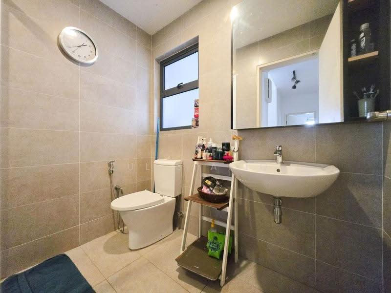 Kondominium untuk Dijual di Lakeville Residence - Zul Syafiq - Bathroom - PropertyGuru.com.my
