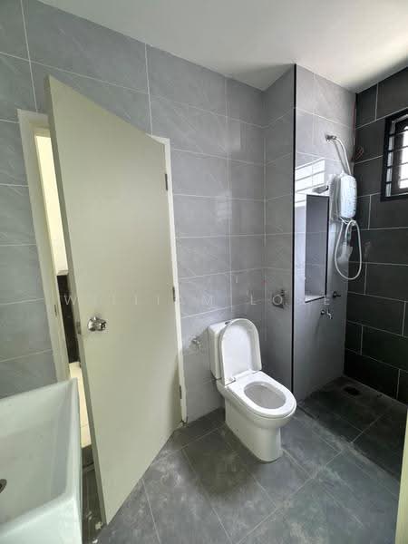 2-storey Terraced House for Rent in Bandar Uda Utama (Johor Bahru) - William Loke - Bathroom - PropertyGuru.com.my