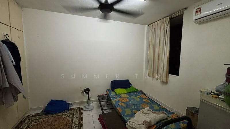 Pangsapuri untuk Dijual di Rampai Court - Summer Tam - Bedroom - PropertyGuru.com.my
