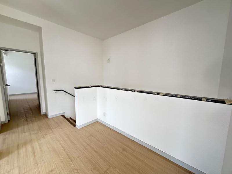 Upstair Living Hall