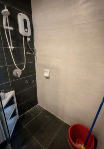 Condominium for Rent at Queensville - Geoff Lim - Bathroom - PropertyGuru.com.my