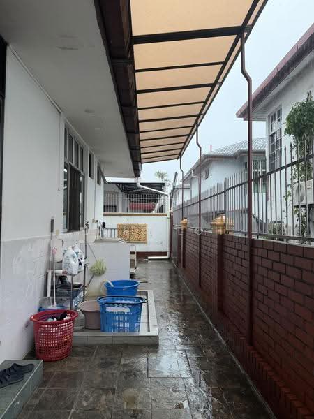 Bungalow House for Sale in Taman Munshi Ibrahim (Tampoi) - Cora Loh - Exterior - PropertyGuru.com.my