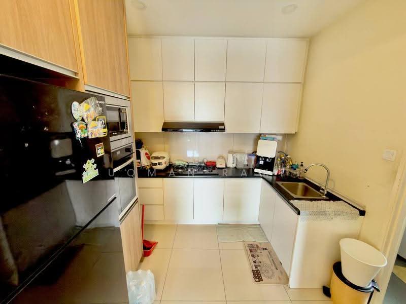 Condominium for Sale at Residensi Rampai (The Parc Tower) - Luqman Ramli - Kitchen - PropertyGuru.com.my