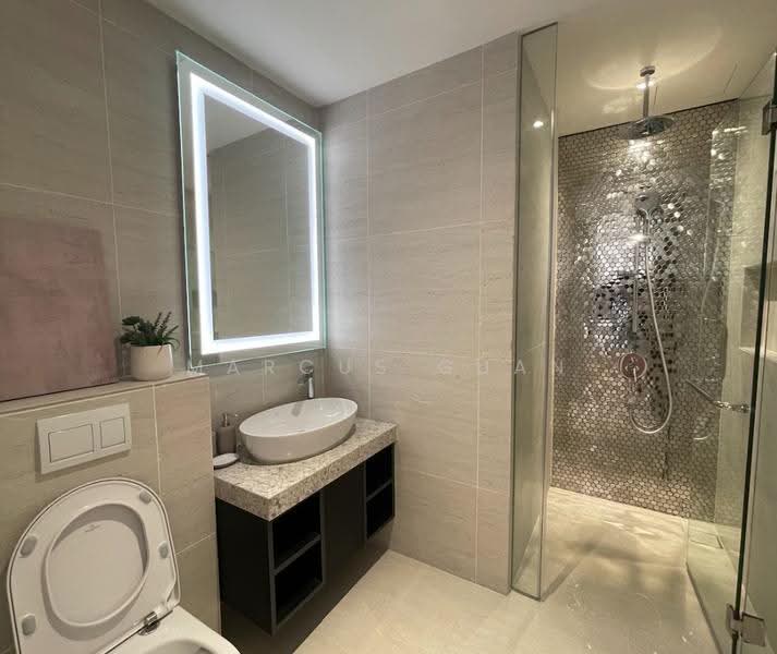 Kediaman Servis untuk Dijual di Star Residences Three - Marcus Guan - Bathroom - PropertyGuru.com.my