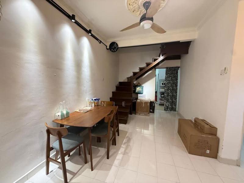Rumah Teres 1.5-Tingkat untuk Dijual di Taman Sierra Perdana (Masai) - Winnie Tan - Dining Room - PropertyGuru.com.my