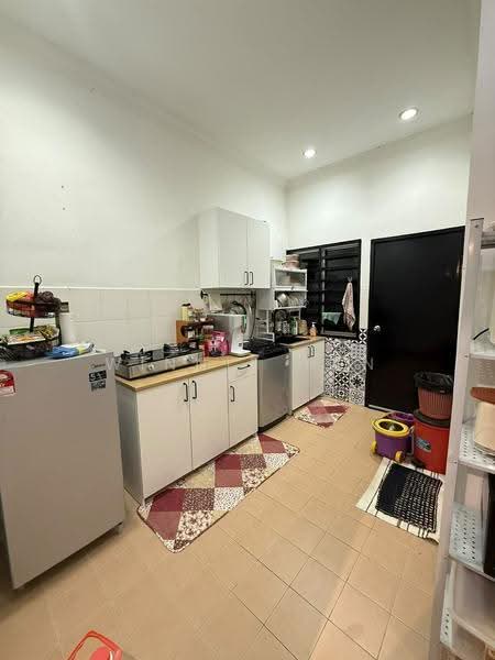 Rumah Teres 1.5-Tingkat untuk Dijual di Taman Sierra Perdana (Masai) - Winnie Tan - Kitchen - PropertyGuru.com.my