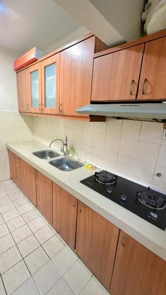 Pangsapuri untuk Dijual di saujana apartment - Kenny Chong - Kitchen - PropertyGuru.com.my
