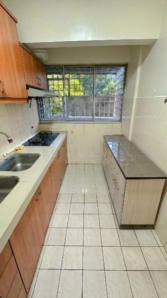 Pangsapuri untuk Dijual di saujana apartment - Kenny Chong - Kitchen - PropertyGuru.com.my