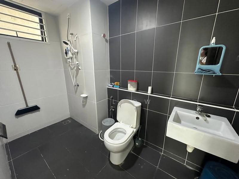 Kediaman Servis untuk Disewa di The Garden Residences - Ck Leow - Bathroom - PropertyGuru.com.my