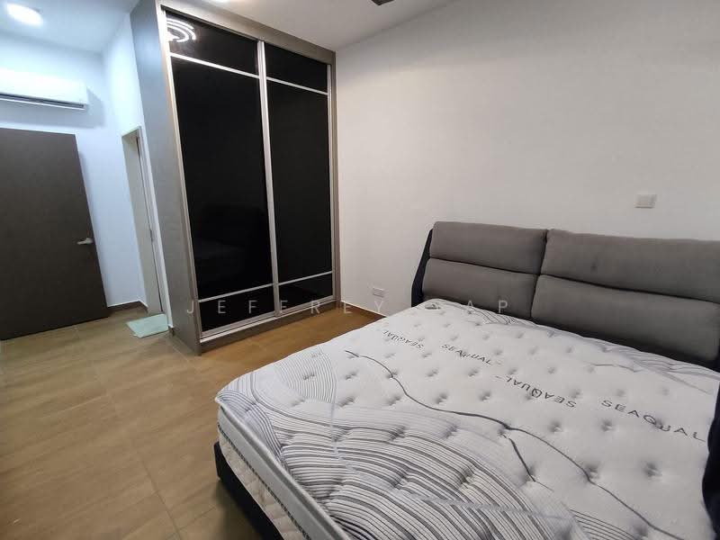 Condominium for Sale at Hillcrest Heights - Jeffrey Yap - Bedroom - PropertyGuru.com.my