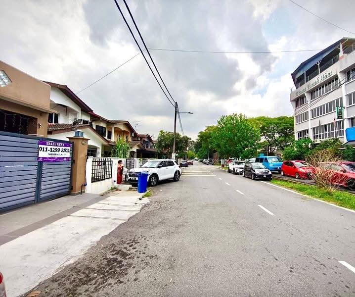 Terraced House for Sale in Taman Batu Tiga (Shah Alam) - Syafiq Sharifudin - Exterior - PropertyGuru.com.my