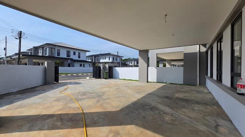Semi-Detached House for Sale in Stapok (Kuching) - Leslie Loi - Exterior - PropertyGuru.com.my
