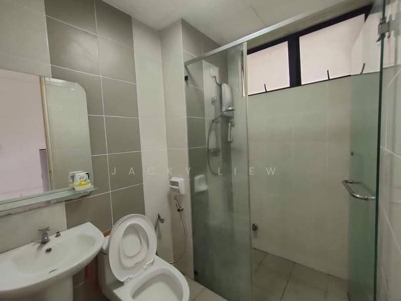 Kondominium untuk Disewa di Upper East @ Tiger Lane - Jacky Liew - Bathroom - PropertyGuru.com.my