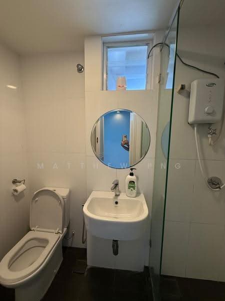 Kediaman Servis untuk Dijual di Maritime Suite - Matthew Png - Bathroom - PropertyGuru.com.my