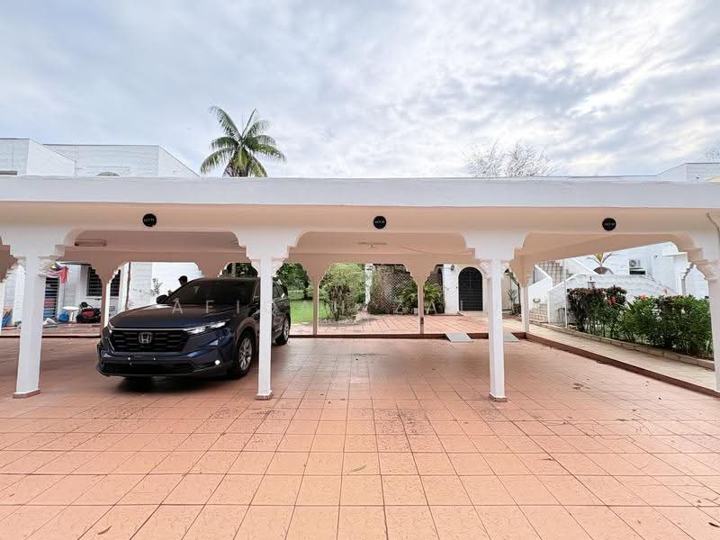 Rumah Bandar untuk Dijual di Country Heights (Kajang) - Afiqah zaidi - Exterior - PropertyGuru.com.my