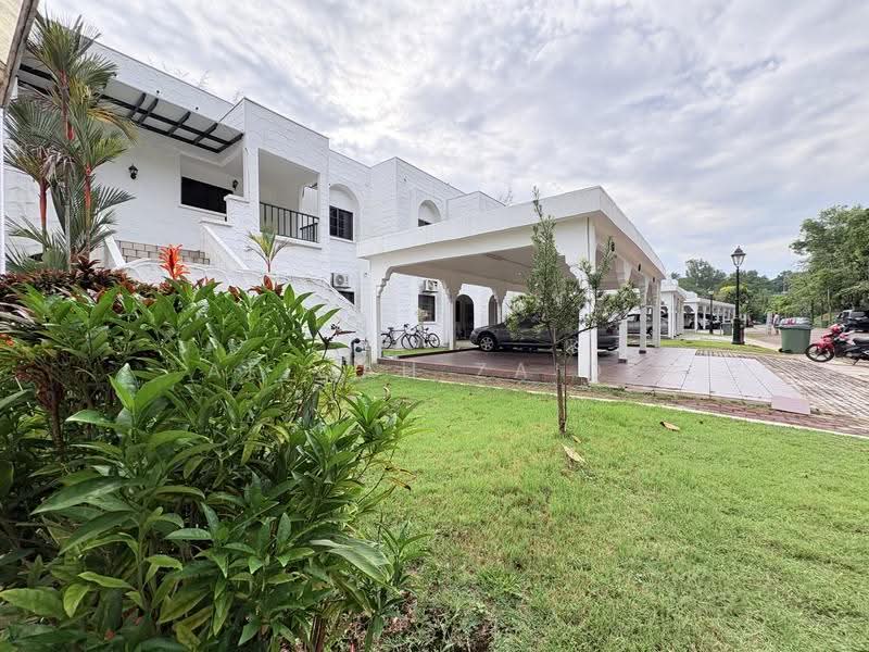 Rumah Bandar untuk Dijual di Country Heights (Kajang) - Afiqah zaidi - Exterior - PropertyGuru.com.my