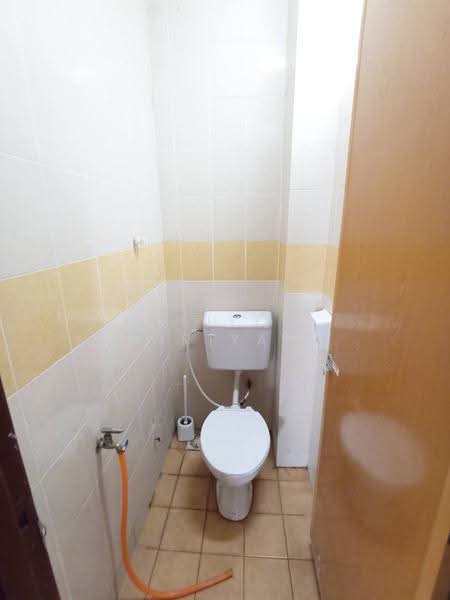 Pangsapuri untuk Dijual di Sri Kejora - SITI KHAIRIYAH JAAFAR - Bathroom - PropertyGuru.com.my