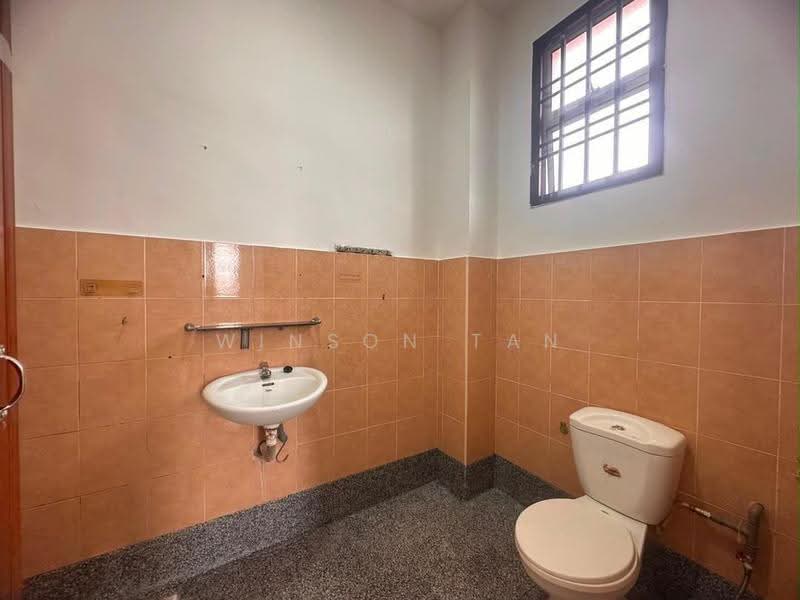 2-storey Terraced House for Sale in Taman Nusa Bestari Jaya (Iskandar Puteri (Nusajaya)) - Winson Tan - Bathroom - PropertyGuru.com.my