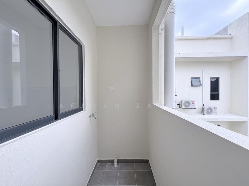 Kondominium untuk Dijual di LEA By The Hills - Afiqah zaidi - Balcony - PropertyGuru.com.my