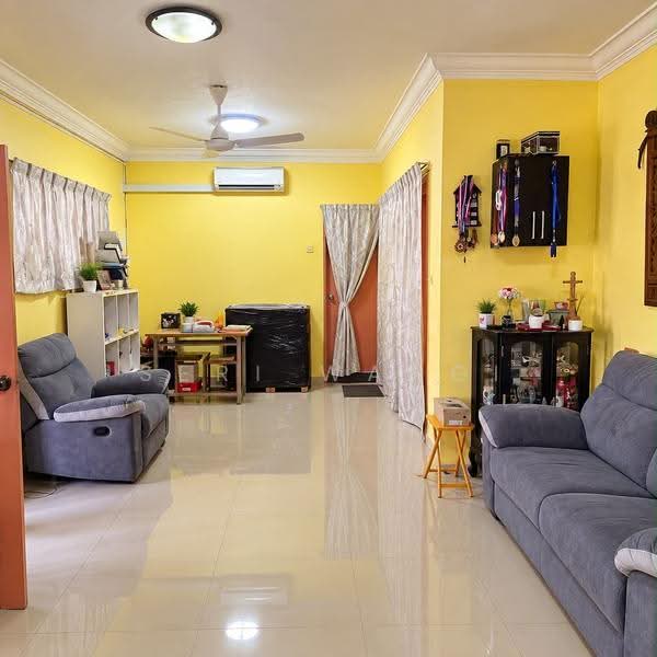 Pangsapuri untuk Dijual di Titiwangsa Apartment - Seri Wangi - Living Room - PropertyGuru.com.my