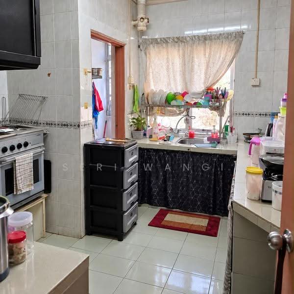 Pangsapuri untuk Dijual di Titiwangsa Apartment - Seri Wangi - Kitchen - PropertyGuru.com.my