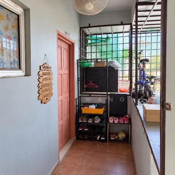 Pangsapuri untuk Dijual di Titiwangsa Apartment - Seri Wangi - Entrance - PropertyGuru.com.my