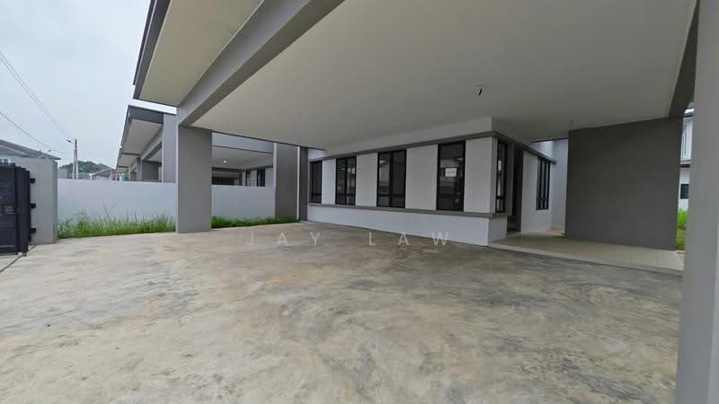Semi-Detached House for Sale in Stapok (Kuching) - Jay Law - PropertyGuru.com.my