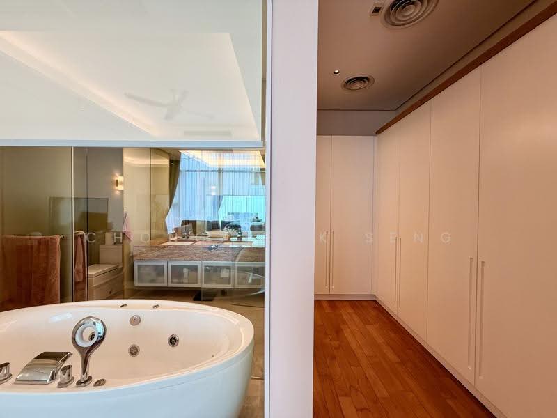 Service Residence for Sale at Quadro Residences - Chong Teck Seng - Bathroom - PropertyGuru.com.my
