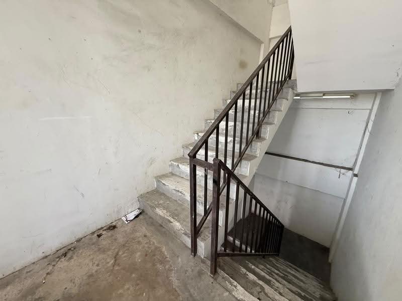 Shop for Sale in Taman Bachang Baru (Bachang) - Helen BF - Interior - PropertyGuru.com.my