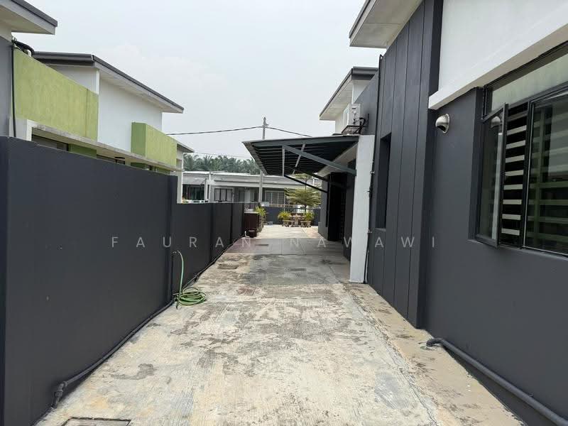Semi-Detached House for Sale in Taman Dataran Abadi (Sepang) - Fauran Nawawi - PropertyGuru.com.my