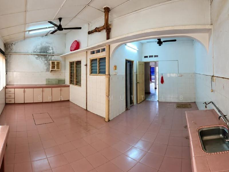 Rumah Teres 2-Tingkat untuk Disewa di Taman Midah (Cheras) - Shafiq Muttalib - Kitchen - PropertyGuru.com.my