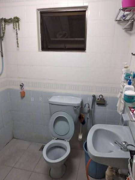 Condominium for Sale at Cypress Condominium - Bryan Cho - Bathroom - PropertyGuru.com.my