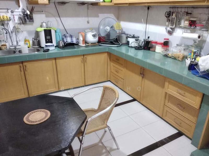 Condominium for Sale at Cypress Condominium - Bryan Cho - Kitchen - PropertyGuru.com.my